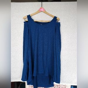 Livi Off the Shoulder Running top